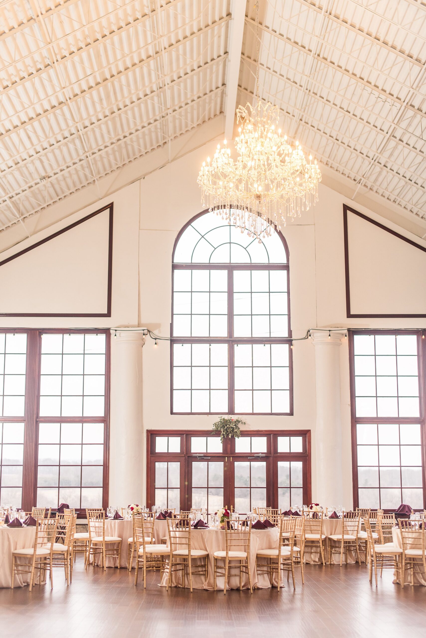 The ballroom reception space at one of the best wedding venues in Loudoun County Virginia