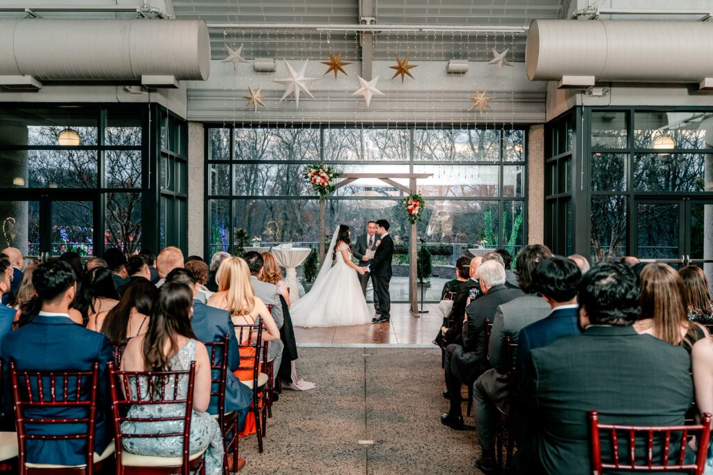 A November wedding ceremony